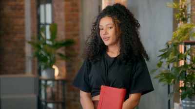 We want you to think
about shape, size, texture. - Glow Up: Britain's Next Make-Up Star