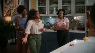 We wanted to be
in the new Box Heezy video, - Saturdays