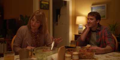 We went and got you
this cheese lasagna. - Fakes