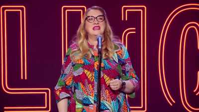 We as women get judged
on so many different things - Sarah Millican: Bobby Dazzler