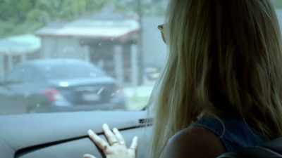 We work together every
time I come to Sinaloa. - Trafficked with Mariana van Zeller