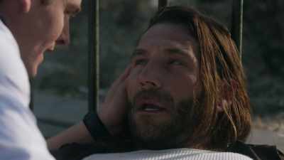 [ Weakly ] Hey.
Where's... Where's Rachel? - The Rookie: Feds