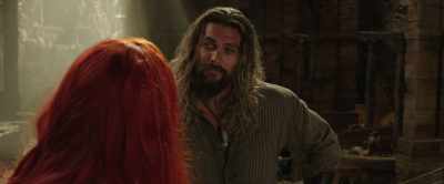 (WEAPONS POWERING UP) - Aquaman