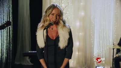 We'd also like to take a
moment especially to honor - A Very Country Christmas Homecoming