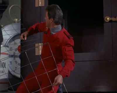 We'd better
get back to the ship. - Land of the Giants