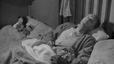 - We'd do best to leave him.
- It seems so, but he's very poorly. - The Loneliness of the Long Distance Runner