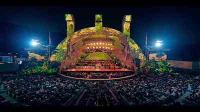 ♪ Wee heeheehee
Weeoh aweem away ♪ - The Lion King at the Hollywood Bowl