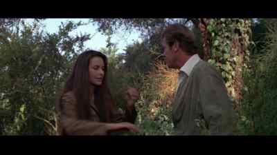 - WeII, I hope you have a car.
- This way. - For Your Eyes Only