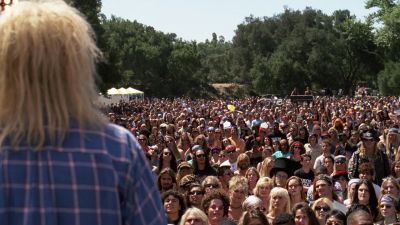 Welcome to Aurora - Wayne's World 2