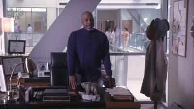 WELCOME BACK, CHIEF. - Grey's Anatomy