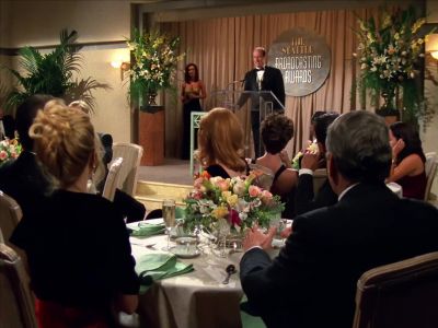 Welcome back, ladies and gentlemen. - Frasier