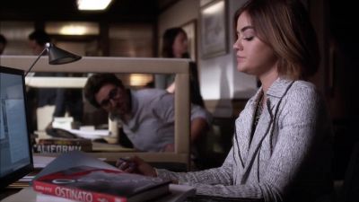 Welcome back, Montgomery. - Pretty Little Liars