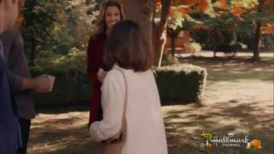Welcome, everybody.
Welcome to the farm. - A Harvest Wedding
