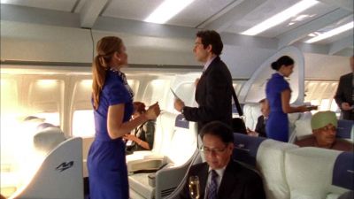 Welcome to first class, sir. - Chuck
