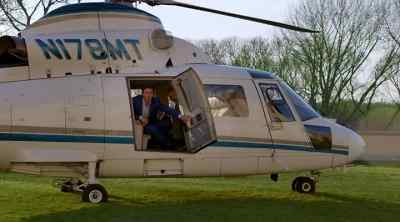 - Welcome home.
- Likewise, Hank. - Royal Pains