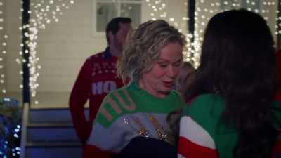 Welcome home,
my world traveler. Oh! - The Dog Days of Christmas