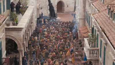 Welcome to King's Landing.
Let's go. - Game of Thrones: The Last Watch