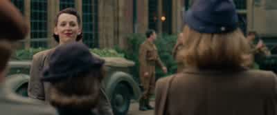 Welcome, ladies. - The Imitation Game