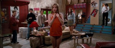 Welcome to Music Town May I service you - Empire Records