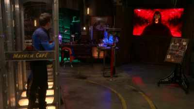 Welcome to my
pre-recorded guide - The Thundermans Return