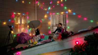 Welcome to Star Club 360. - Stuck in the Middle