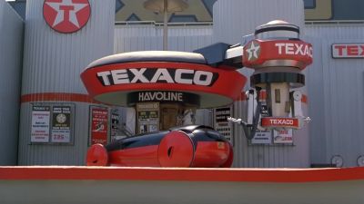 Welcome to Texaco. - Back to the Future Part II