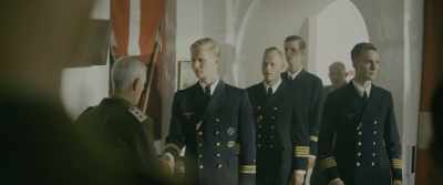 Welcome.
- Thank you very much. - Into the Darkness