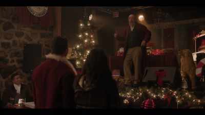 Welcome to the home
dinner theater - Catch Me If You Claus