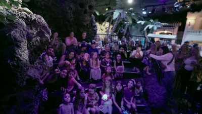 *Welcome to the
puppet show* - ¡Casa Bonita Mi Amor!