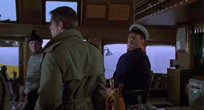 Welcome to the wheelhouse,
gentlemen. - North Sea Hijack