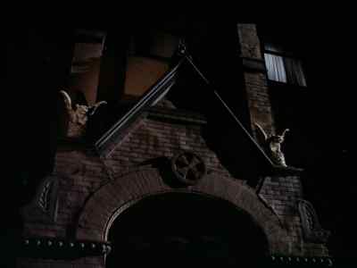 Welcome to your new home. - Lois & Clark: The New Adventures of Superman