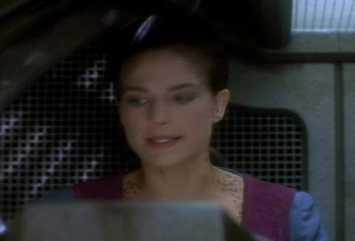 - Welcoming committee from Jaro.
- We'll never outrun them. - Star Trek: Deep Space Nine