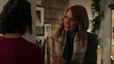 Well, actually
everybody recognized me, - Spotlight on Christmas