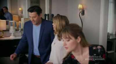 WELL, ACTUALLY, - Garage Sale Mysteries: Picture a Murder