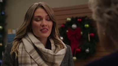 Well, if anyone can do that,
it's Olivia O'Hara. - Spotlight on Christmas