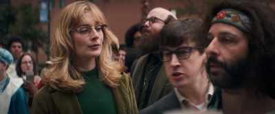 - We'll be critically injured.
- Tom doesn't want anyone hurt. - The Trial of the Chicago 7