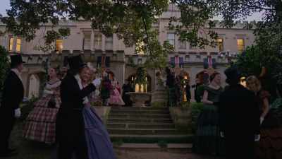We'll be starting the tour soon. - The Artful Dodger