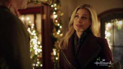 Well, between you and me,she worked - Christmas Connection
