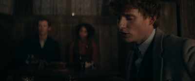 Well, she bows, - Fantastic Beasts: The Secrets of Dumbledore