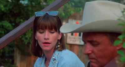 Well, you can call me stretch,
Mr. Enright. - The Texas Chainsaw Massacre 2