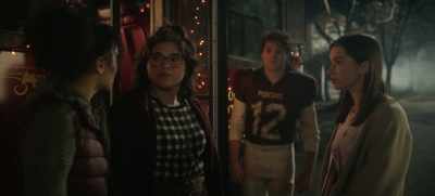 Well, we can hang out here, - Hocus Pocus 2