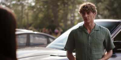 Well, he can't go anywhere
without his car, - The Summer I Turned Pretty