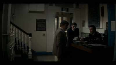 Well, we can't keep him overnight,
Des. Not on stolen plates. - The Long Shadow
