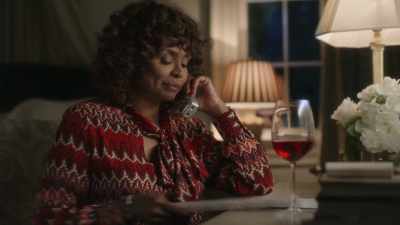- Well, you can't listen
to Aunt Jackie, - Bigger