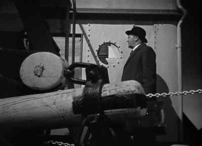 - Well, Captain, goodbye and good luck.
- Goodbye, thank you. - The Long Voyage Home