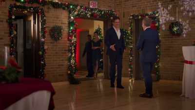 Well, you certainly know how
to throw one festive party, Mr. Mayor. - Christmas at the Drive-In