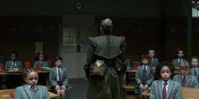 - Well, come along, Bogtrotter.
- What? - Roald Dahl's Matilda the Musical