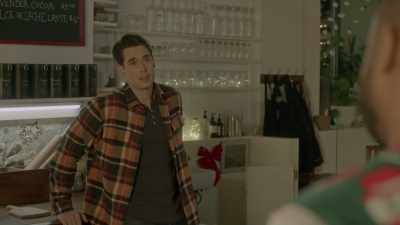 Well, you could tell her
how you feel if you could - Meeting Mr. Christmas