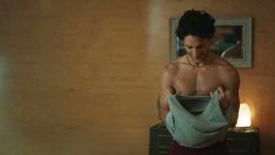 - Well, it couldn't have
been all that great - Psycho Yoga Instructor