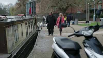 Well, he definitely hates Tekler
enough to want Hiverna to fail. - Shakespeare & Hathaway - Private Investigators